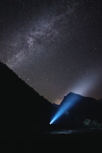 意欧oyi，区块链、元宇宙与NFT交汇处的Web3.0新图景
